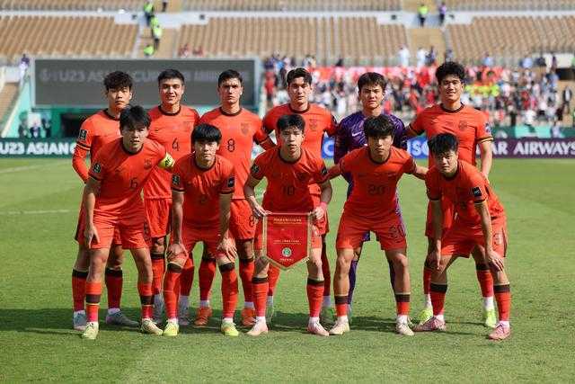 U23亚洲杯八强赛：中国队对阵乌兹别克斯坦队